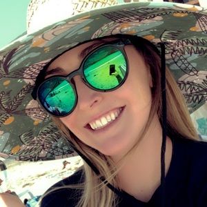 Meet your Posher, Leni